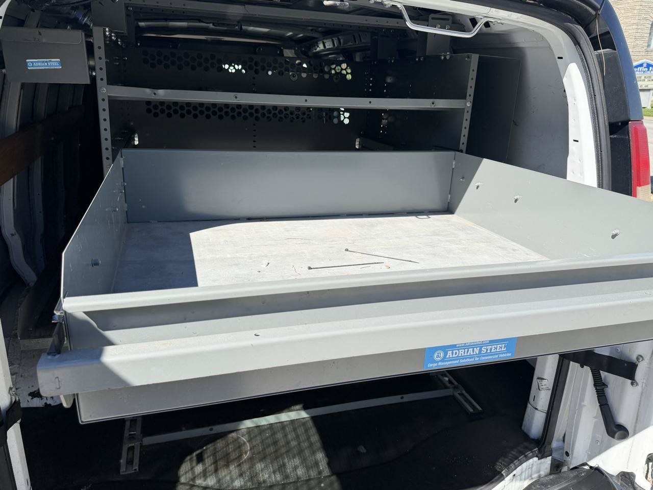 Used 2017 Chevrolet Express 2500 RWD image 18