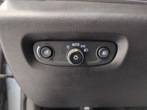Used 2021 Chevrolet Traverse LT w/ LPO, Floor Liner Package AWD/4WD image 10