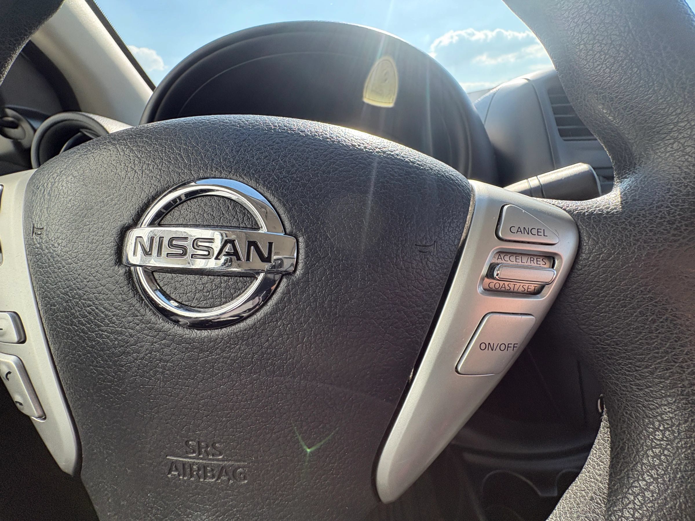 Used 2015 Nissan Versa S Plus FWD image 27