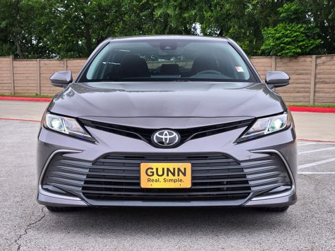 Used 2023 Toyota Camry LE FWD image 8