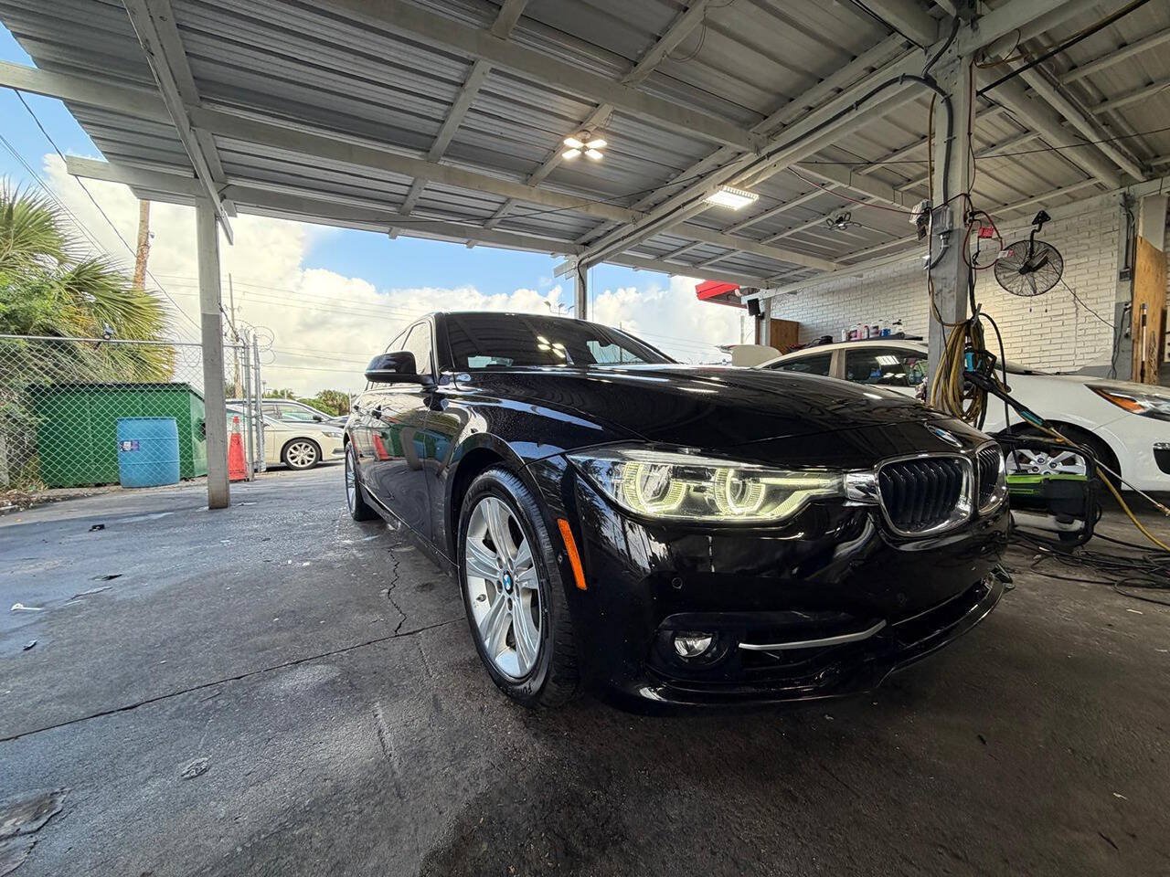 Used 2016 BMW 328i Sedan RWD image 4