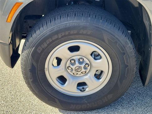 Used 2022 Nissan Frontier S w/ Technology Package image 11