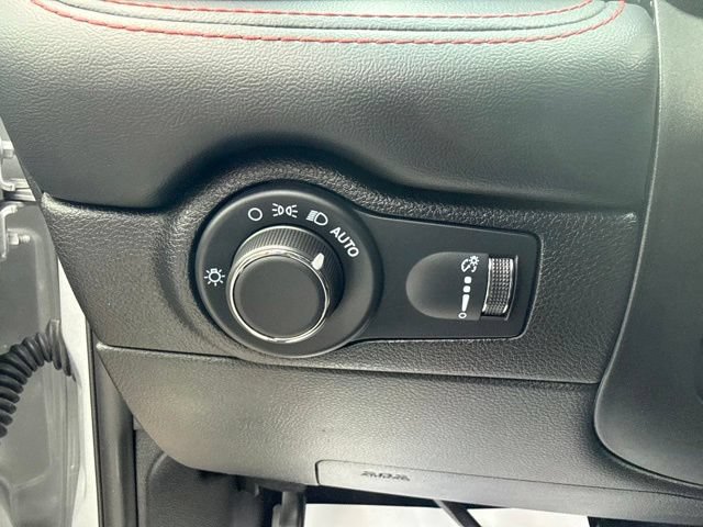 Used 2024 Dodge Durango GT AWD/4WD image 15
