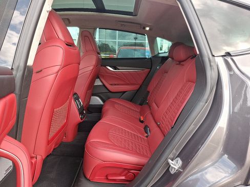 Used 2019 Maserati Levante Trofeo AWD/4WD image 10