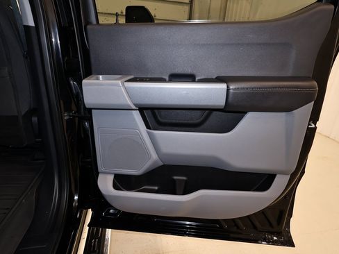 Certified 2024 Ford F450 XLT w/ 360-Degree Camera Package image 17