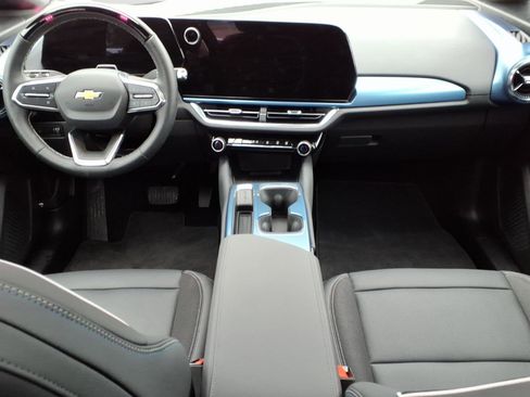 Used 2024 Chevrolet Equinox EV LT w/ Active Safety Package 3 image 7