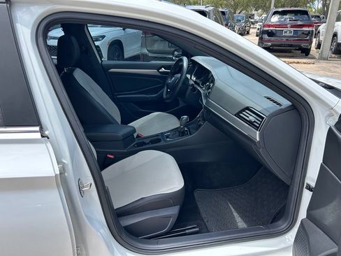 Used 2019 Volkswagen Jetta R-Line w/ R-Line Cold Weather Package FWD image 35