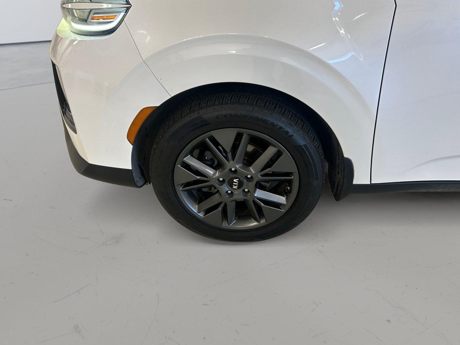 Used 2020 Kia Soul EX FWD image 9