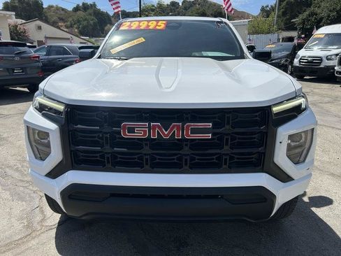 Used 2024 GMC Canyon Elevation RWD image 2