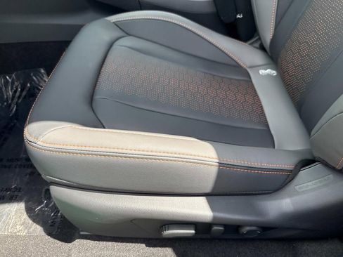 New 2025 Subaru Crosstrek 2.5i Limited w/ Popular Package #3A image 19