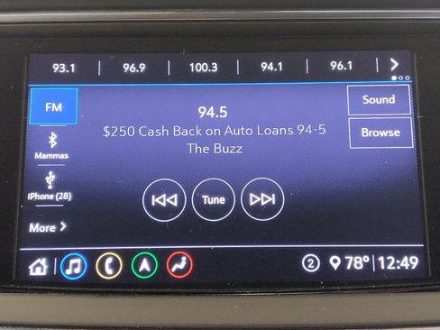 Used 2021 Buick Enclave Essence w/ Sound and Sites Package FWD image 25