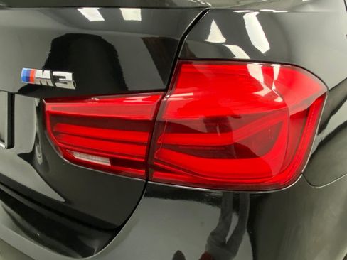 Used 2018 BMW M3 w/ Executive Package RWD image 13