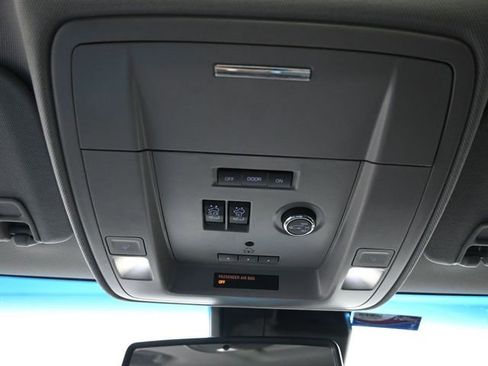 Used 2017 GMC Yukon Denali w/ Open Road Package image 27