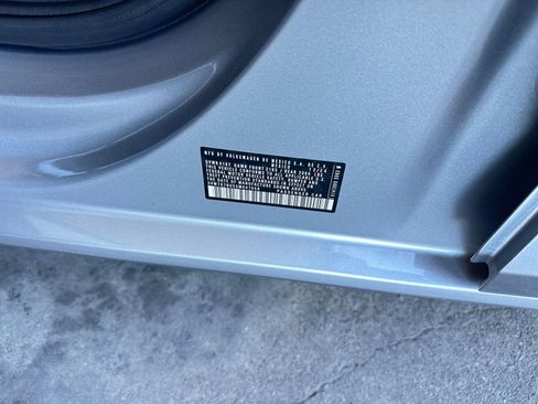 Used 2025 Volkswagen Jetta SE image 29