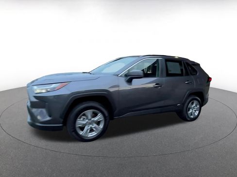 Used 2025 Toyota RAV4 LE image 8