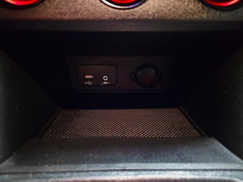 Used 2020 Subaru Crosstrek 2.0i image 35