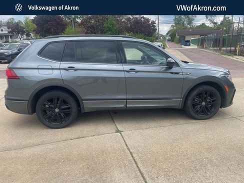 Used 2022 Volkswagen Tiguan SE R-Line AWD/4WD image 1