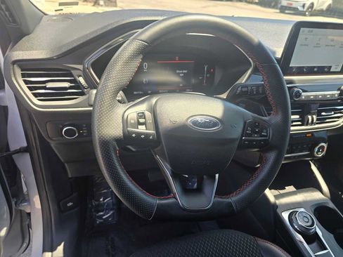 Used 2025 Ford Escape ST-Line FWD image 23