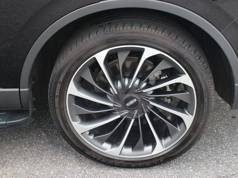 Used 2025 Lincoln Aviator Reserve w/ Equipment Group 201A AWD/4WD image 39