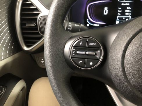 New 2025 Kia Soul LX w/ LX Technology Package image 22