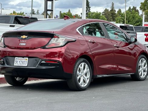 Used 2017 Chevrolet Volt Premier w/ Driver Confidence II Package image 5