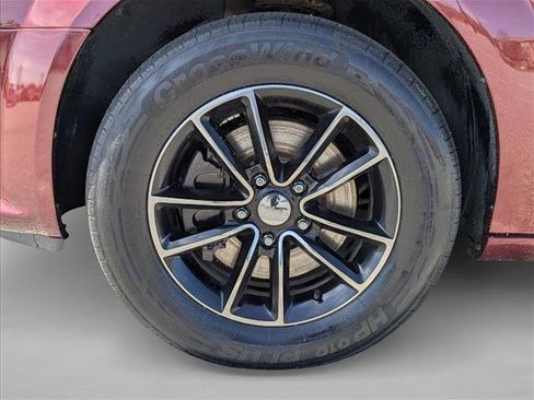 Used 2018 Dodge Grand Caravan SE FWD image 9