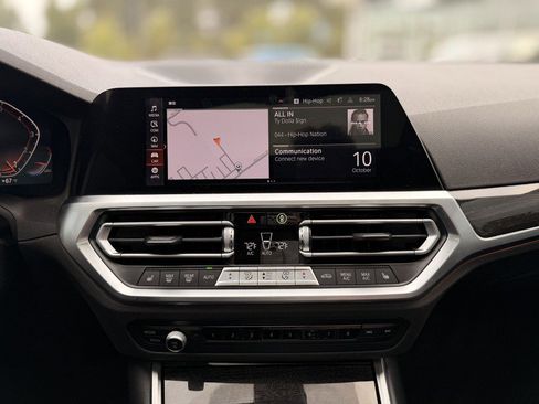 Used 2021 BMW 330i Sedan w/ Premium Package image 20