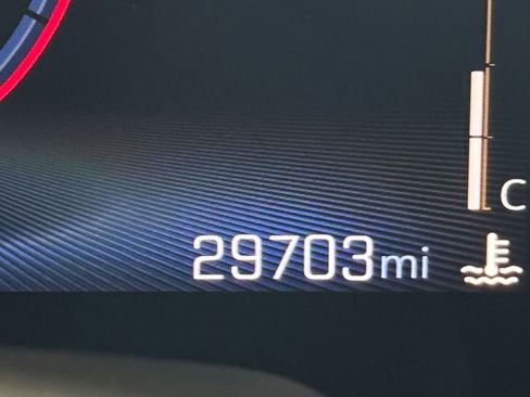 Used 2025 Chevrolet Trax LT image 40