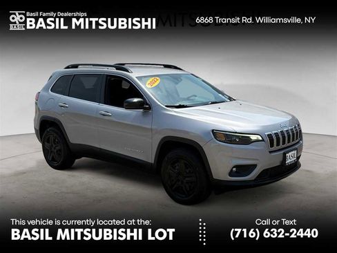 Used 2022 Jeep Cherokee Latitude w/ Comfort Safety Group image 1