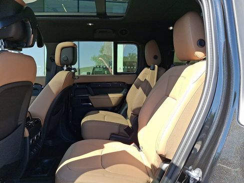 New 2026 Land Rover Defender 130 X-Dynamic SE AWD/4WD image 7