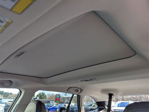 Used 2022 Subaru Outback Limited image 19