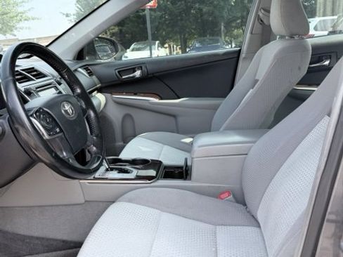 Used 2013 Toyota Camry XLE FWD image 5