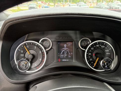 Used 2022 RAM 5500 Tradesman AWD/4WD image 11