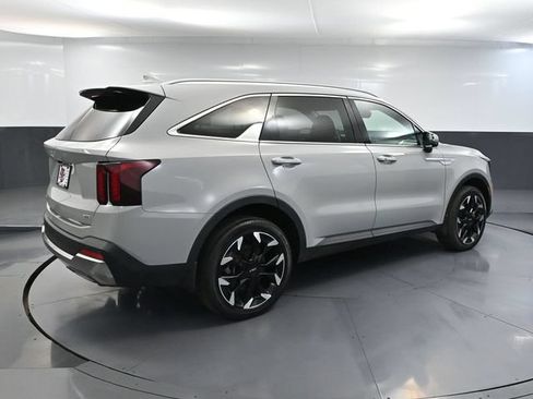 Used 2024 Kia Sorento X-Line EX AWD/4WD image 4