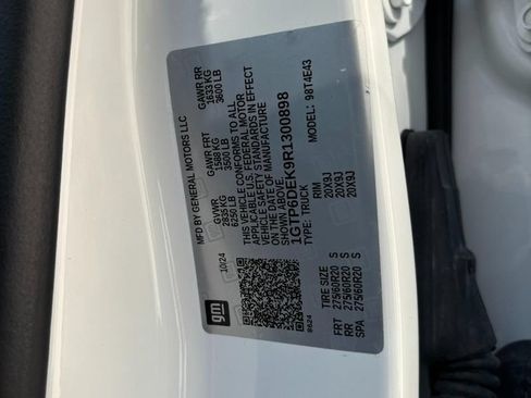 Used 2024 GMC Canyon AT4 w/ AT4 Premium Package AWD/4WD image 21