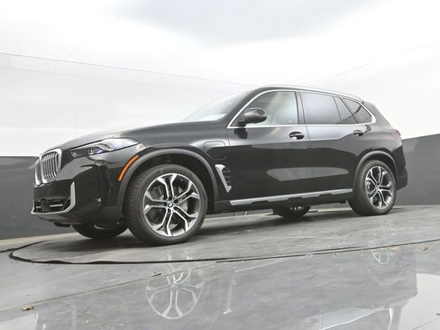 New 2026 BMW X5 xDrive50e w/ Premium Package AWD/4WD image 48