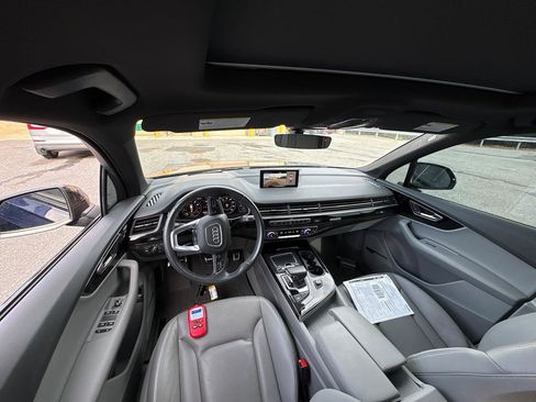 Used 2019 Audi Q7 3.0T Prestige AWD/4WD image 8
