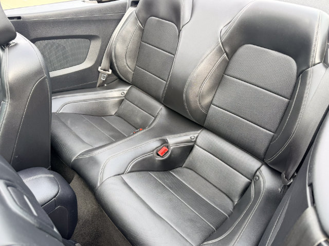 Used 2018 Ford Mustang GT Premium w/ GT Performance Package RWD image 24