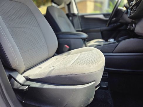 Used 2022 Ford Escape SE w/ Convenience Package FWD image 25