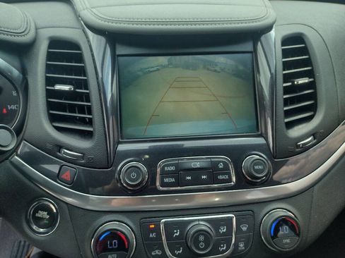 Used 2019 Chevrolet Impala LT image 15