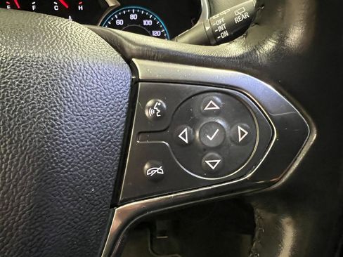 Used 2019 Chevrolet Traverse LT FWD image 37