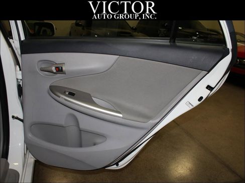 Used 2011 Toyota Corolla LE image 26