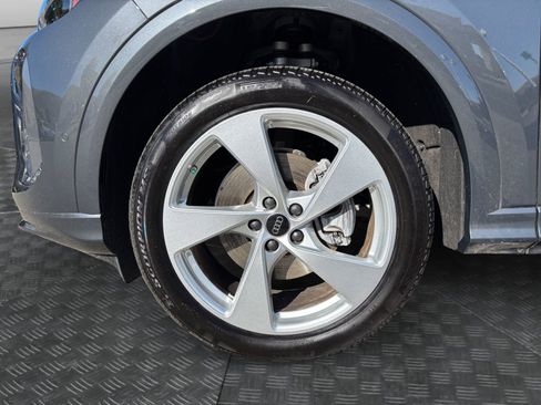 Used 2025 Audi Q5 Premium Plus w/ Premium Plus AWD/4WD image 9