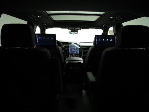 New 2026 GMC Yukon XL AT4 w/ AT4 Premium Plus Package AWD/4WD image 16