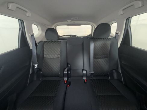 Used 2020 Nissan Rogue S FWD image 22