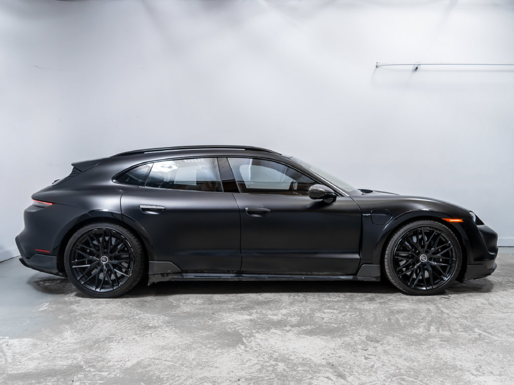 Used 2024 Porsche Taycan Turbo S AWD/4WD image 8