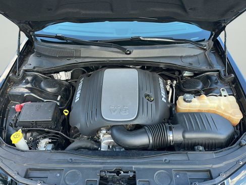 Used 2019 Chrysler 300 S w/ S Model Appearance Package RWD image 30