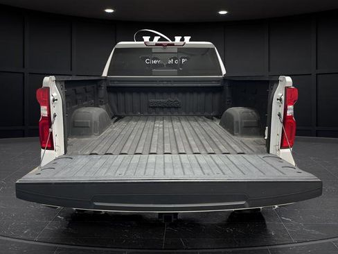Used 2022 Chevrolet Silverado 1500 High Country w/ High Country Premium Package image 27