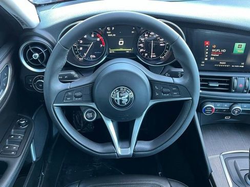 Used 2017 Alfa Romeo Giulia Ti image 12