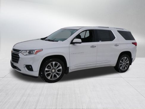 Used 2020 Chevrolet Traverse Premier image 3